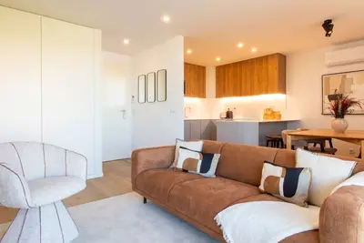 Image de Stylish 2br in Leça w/ Ac by LovelyStay