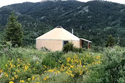 Image de Amazing Yurt in Idaho for Camping Near Caribou National Forest