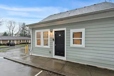 Image de Retro-Modern Getaway • King Beds • Arcade Machine & Xbox