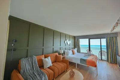 Image de Cozy studio in charming Myrtle Beach with refreshing Ac