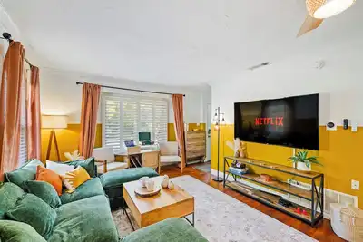 Image de Hot Tub No Fee - 4Bedroom Zilker Oasis - Family Friendly