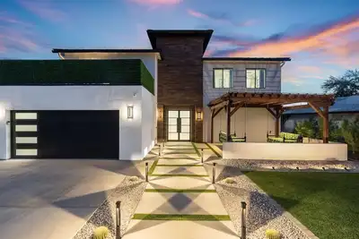 Modern Arcadia Family Luxury Compound Htd Pool & Spa, Outdoor Kitchen & Fire Pit