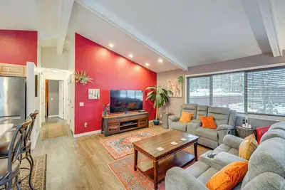 Image de Heart of Anchorage! Home Near Shops & Eats