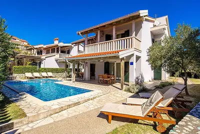 Image de Bel appartement d'une chambre à Palit