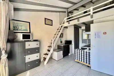 Image de Studio avec mezzanine 4 couchages Lumio