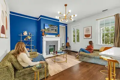 Image de [Top Pick] Kenneth Manor: Main Home