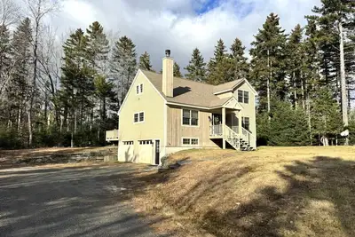 Image de New- Minutes to Mount Snow, Hot Tub, Private