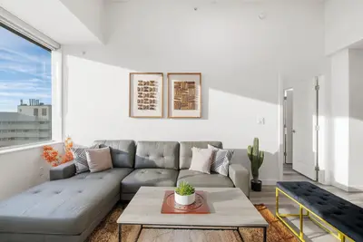 Image de •Dt king Bed Suite Stunning Views Free UGprkg+Gym•