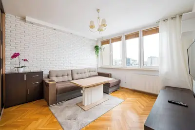 Solidarności City View Apartment