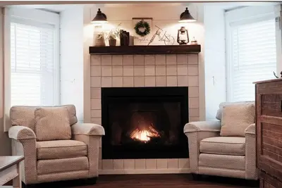 Image de Spacious 2br Condo - Minutes to Dt Mystic