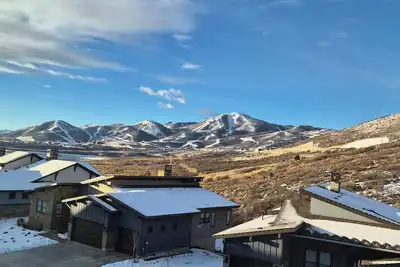 Image de Luxe townhome. . Deervalley &Jordanelle Views. 8-10min to ski resorts, 2 car garage