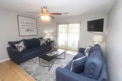 Image de 2bd 2. 5Bath/ Comfort Awaits at Hornaday Retreat!