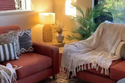 Image de Relax and unwind at Serenity at Sea