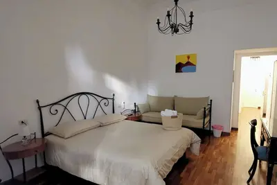 Image de Comfortable rooms in the heart of Vomero, just a few meters from the subway.