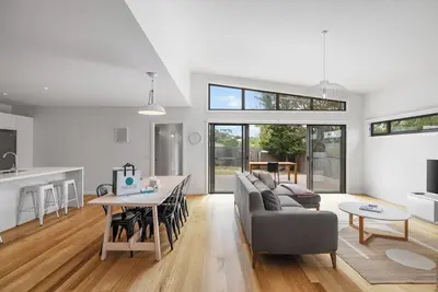 Image de Stardust Sands by Ready Set Stay