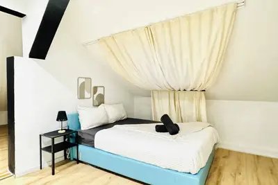 Image de Room in Shared Apt w Great Transport Links, up to 4 Guests