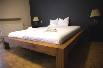 Image de Cozy 3 bedroom house with 11 kw electric car charger