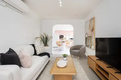 Image de Westside Lake and Bay - Altona