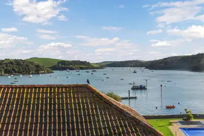 Image de 3 chambres à coucher à Salcombe