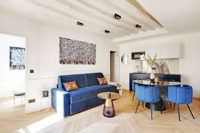 A Stunning 1-Br on rue Montorgueil
