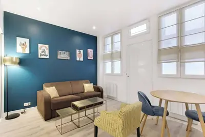 A Fancy 1-Bdr in The Batignolles