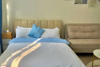 Image de Comfortable 1-Bedroom Condo in Trece Martires with Ac and High-Speed WiFi