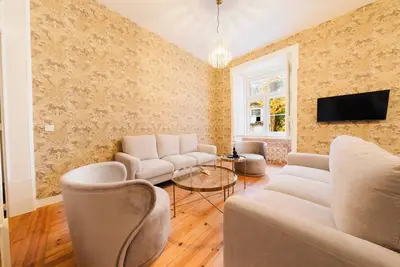 Image de Spacious 5br Apartment, Central, Stylish