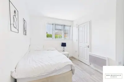 Image de Appartement-Appartement-Sdb privée avec douche-Vue sur le canal