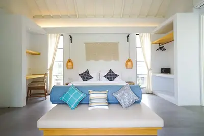 Image de Lady Swan Hill · Urban elegance 4br in Canggu