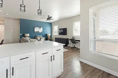 Image de Landing | Stylish 2bd, Clubhouse