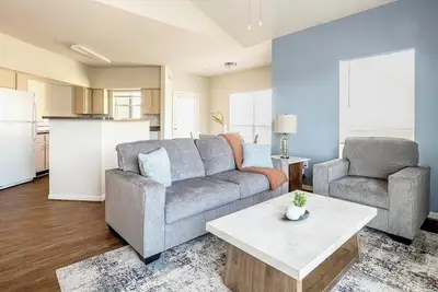 Image de Landing | Incredible 2bd, Pool, Gym