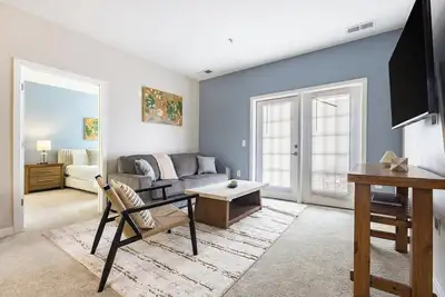 Image de Landing | Stylish 2bd, Gym, Clubhouse