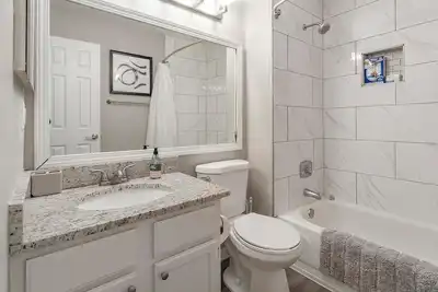 Image de Landing | Modern 2bd, Tennis Court, Gym