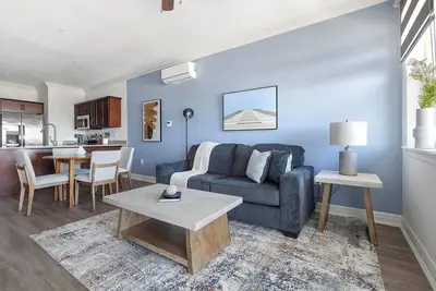 Image de Landing | Incredible 2bd, Yoga Studio, Clubhouse