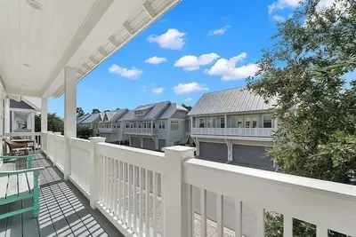 Great Location | Resort Pool | Beach