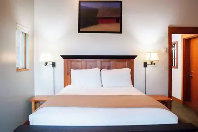 Black Butte Ranch Lodge Room 043