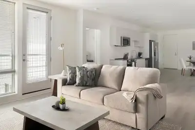 Landing | Incredible 2bd, Yoga Studio, Gym