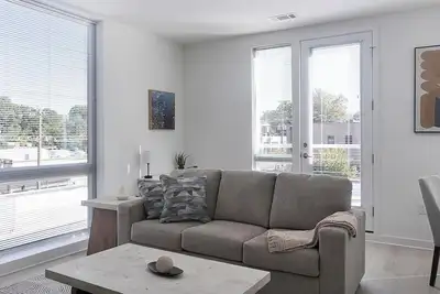 Image de Landing | Beautiful 2bd, Yoga Studio, Gym