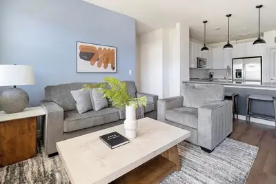 Image de Landing | Stylish 2bd, Clubhouse, Pool
