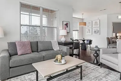 Image de Landing | Modern 2bd, Gym, Pool