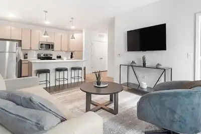 Image de Landing | Beautiful 2bd, Clubhouse, Yoga Studio