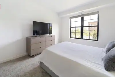 Image de Landing | Beautiful 2bd, Yoga Studio, Gym