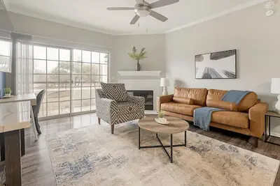 Image de Landing | Incredible 2bd, Clubhouse, Tennis Court