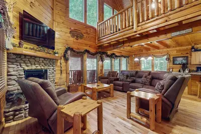 Image de Family Friendly Cabin, Sleeps 10・Hot Tub・Jacuzzi