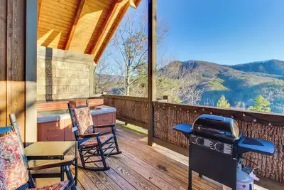 Image de Cabin W Stunning View・Hot Tub・Grill・Fireplace