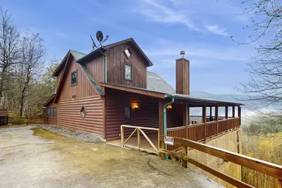 Image de Smoky Mountain Views, Covered Deck, Hot Tub, Games