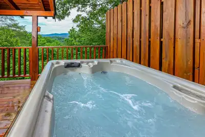 Image de Panoramic Mountain Views, Secluded Cabin, Hot Tub
