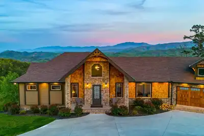 Image de Mtn View Home, Sleeps 8・Fireplace・Games・Hot Tub