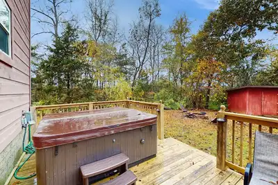 Image de Fireplace Nights, Game Room Fun, Private Hot tub