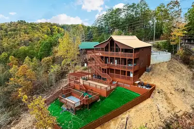 Image de Mountain Views Stay, Foosball, Theater, Putt Putt